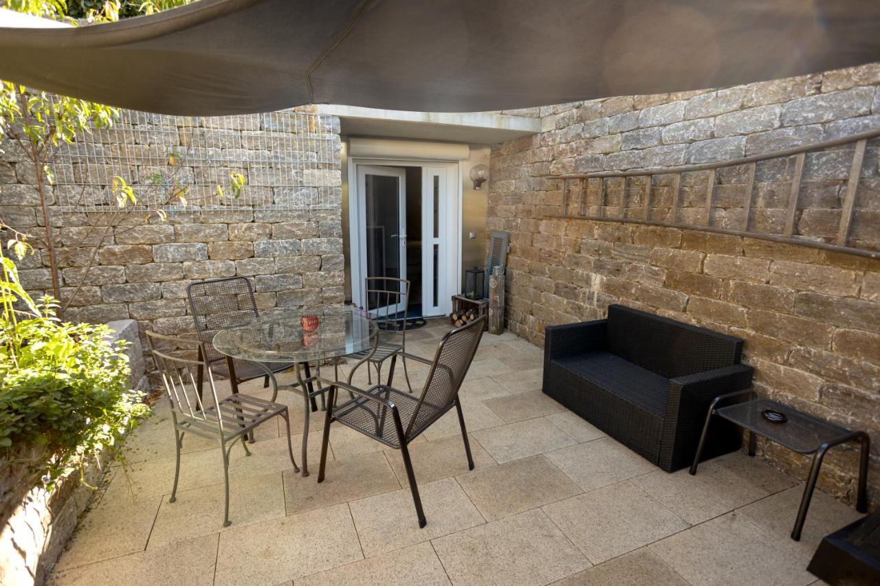 Ferienwohnung Burgblick Im Neuffener Tal Mit Sauna Und Wallbox Frickenhausen  Exterior photo